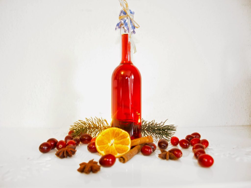 Last minute Weihnachtsgeschenke DIY Teil 2: Cranberry-Likör Last minute Weihnachtsgeschenke DIY Teil 2: Cranberry-Likör
