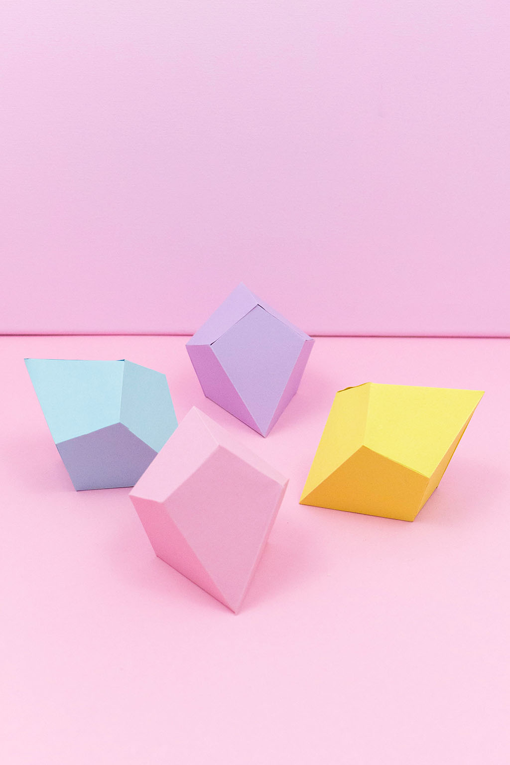 Diy Deko Schnell Und Einfach Papierdiamanten Falten