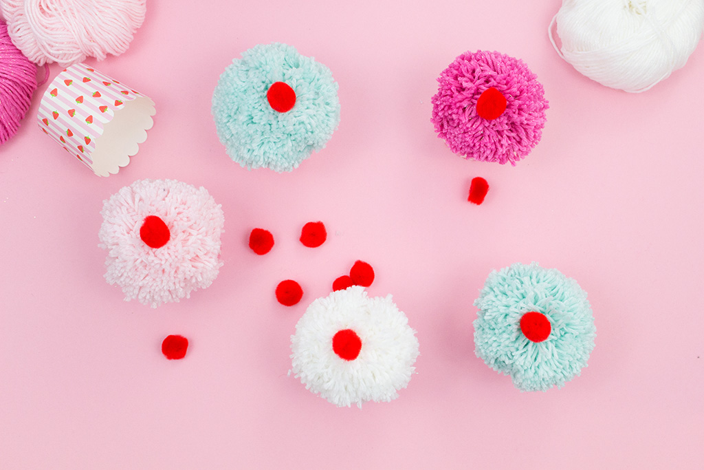 Frau Liebling - DIY Blog - Deko, Geschenke, Lettering, Geschenkidee, Wolle, Partydeko, Cupcake Girlande basteln