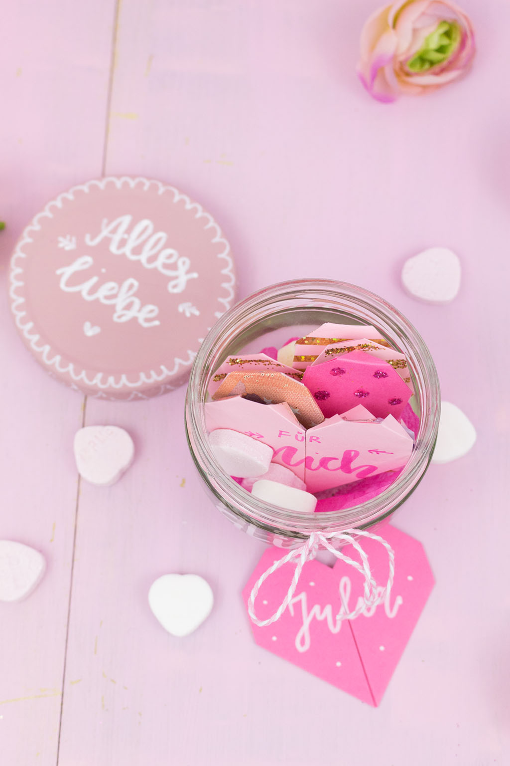 Frau Liebling - DIY Blog - Deko, Geschenke, Lettering, Geld verschenken und verpacken, Origami Herzen