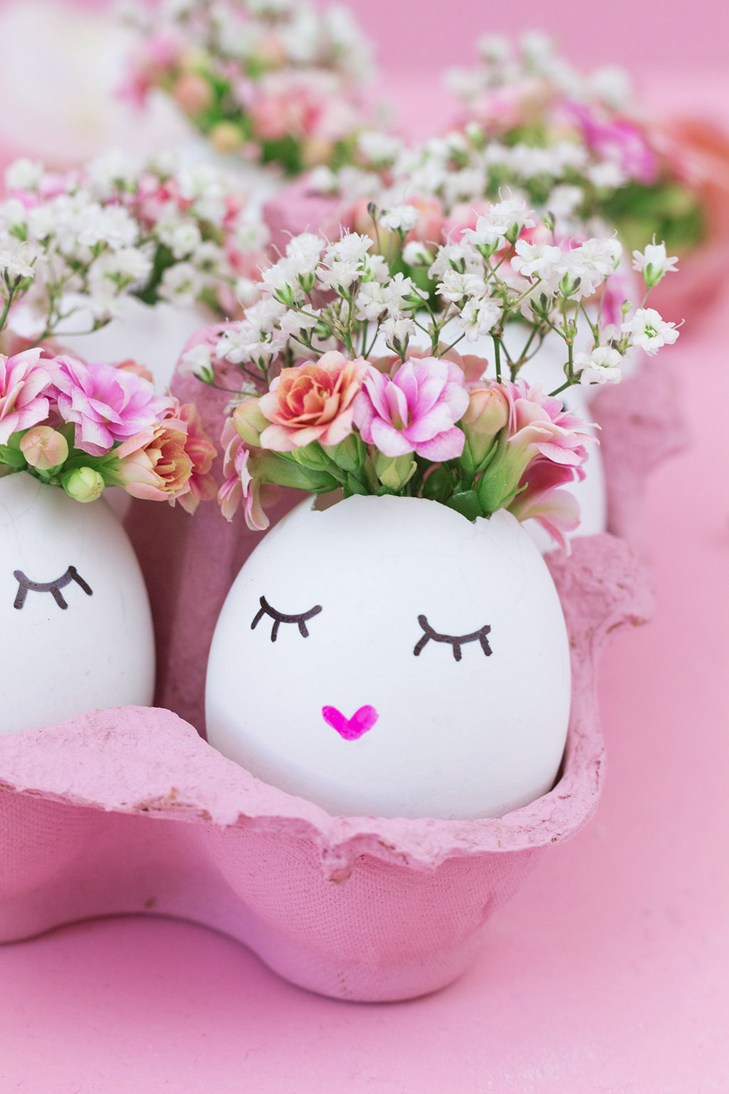 Frau Liebling - DIY Blog - Deko, Geschenke, Lettering - DIY Osterdeko: Vasen aus Eierschalen basteln - Ostereier kreativ gestalten