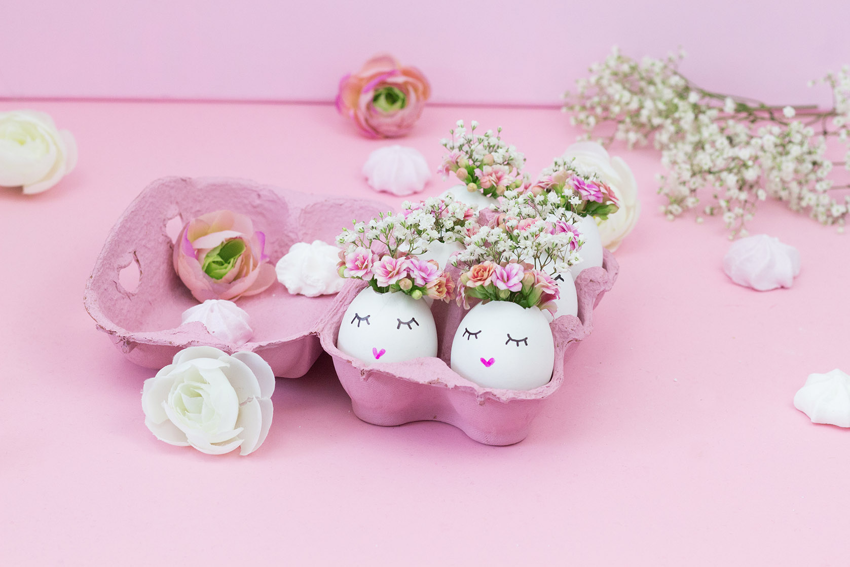 Frau Liebling - DIY Blog - Deko, Geschenke, Lettering - DIY Osterdeko: Vasen aus Eierschalen basteln - Ostereier kreativ gestalten