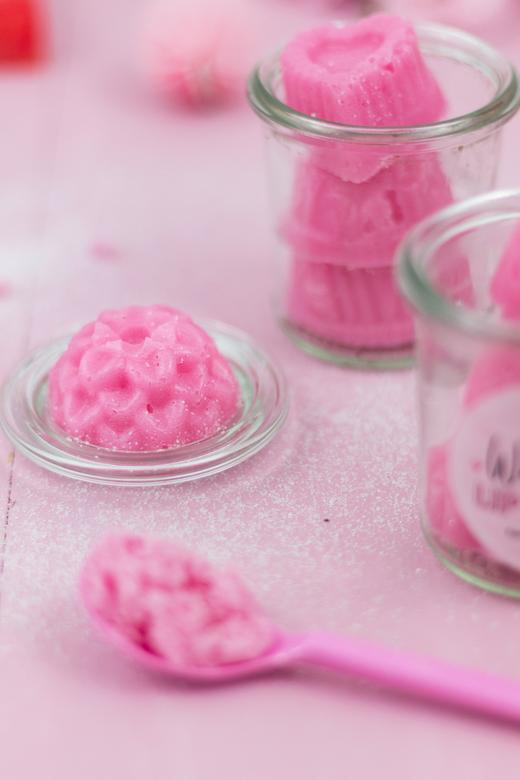 frau liebling - diy blog - deko, geschenke, lettering, DIY Kosmetik - Geschenk zum Muttertag - Watermelon Sugar Lip Scrub