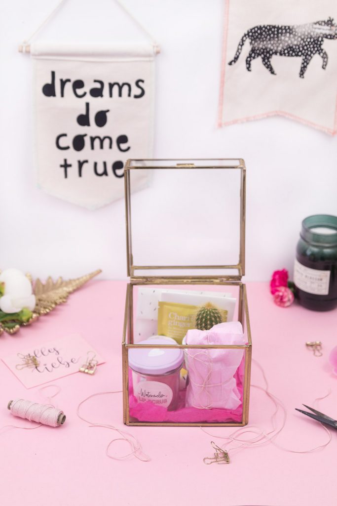 frauliebling_diy_blog_deko_geschenke_lettering_geschenk_im