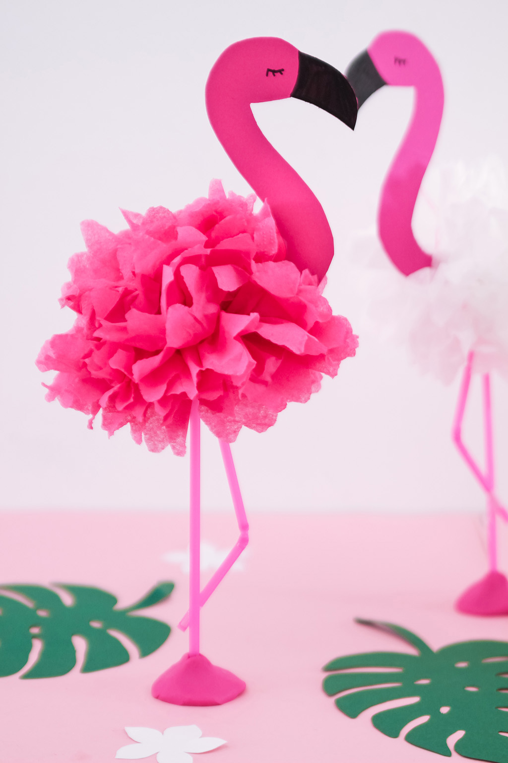 Diy Pompon Flamingos Basteln Ideale Deko Fur Die Nachste Sommerparty