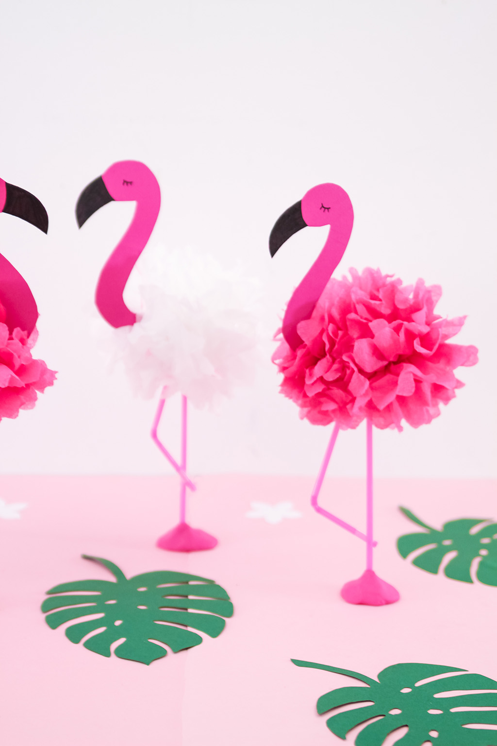 Diy Pompon Flamingos Basteln Ideale Deko Fur Die Nachste