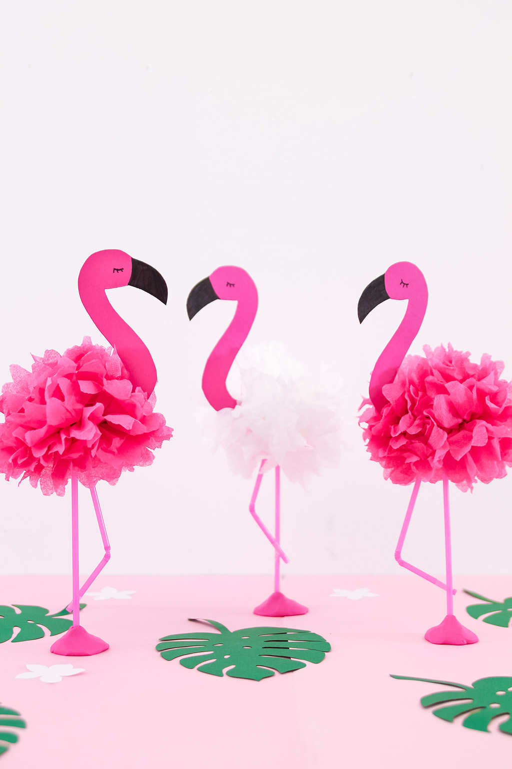 Diy Pompon Flamingos Basteln Ideale Deko Fur Die Nachste Sommerparty