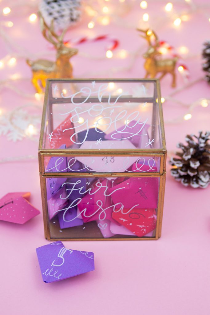 Frau Liebling - DIY Blog - Deko, Geschenke, Lettering - Adventskalender basteln mit 3d Origami Herzen