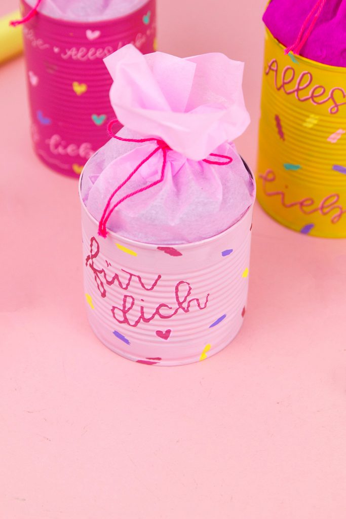 DIY Upcycling Geschenkverpackung aus Dosen