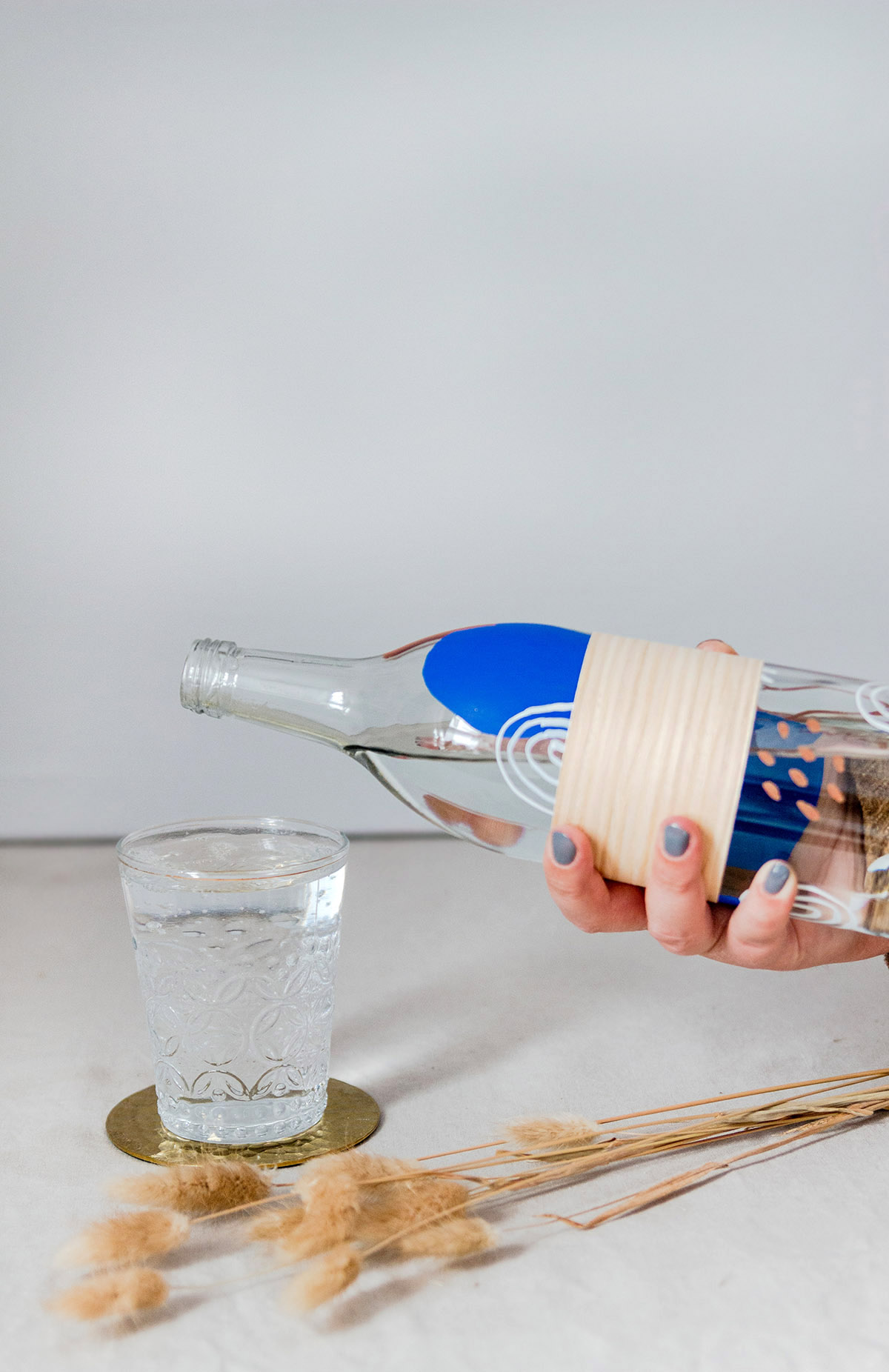 Frau Liebling - DIY & Nachhaltigkeit: Upcycling - Flaschen bemalen - vom Altglas zur Designerflasche